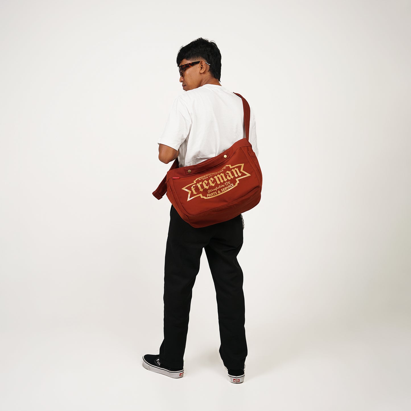 Freeman 3.0 Sling Bag Red Amber