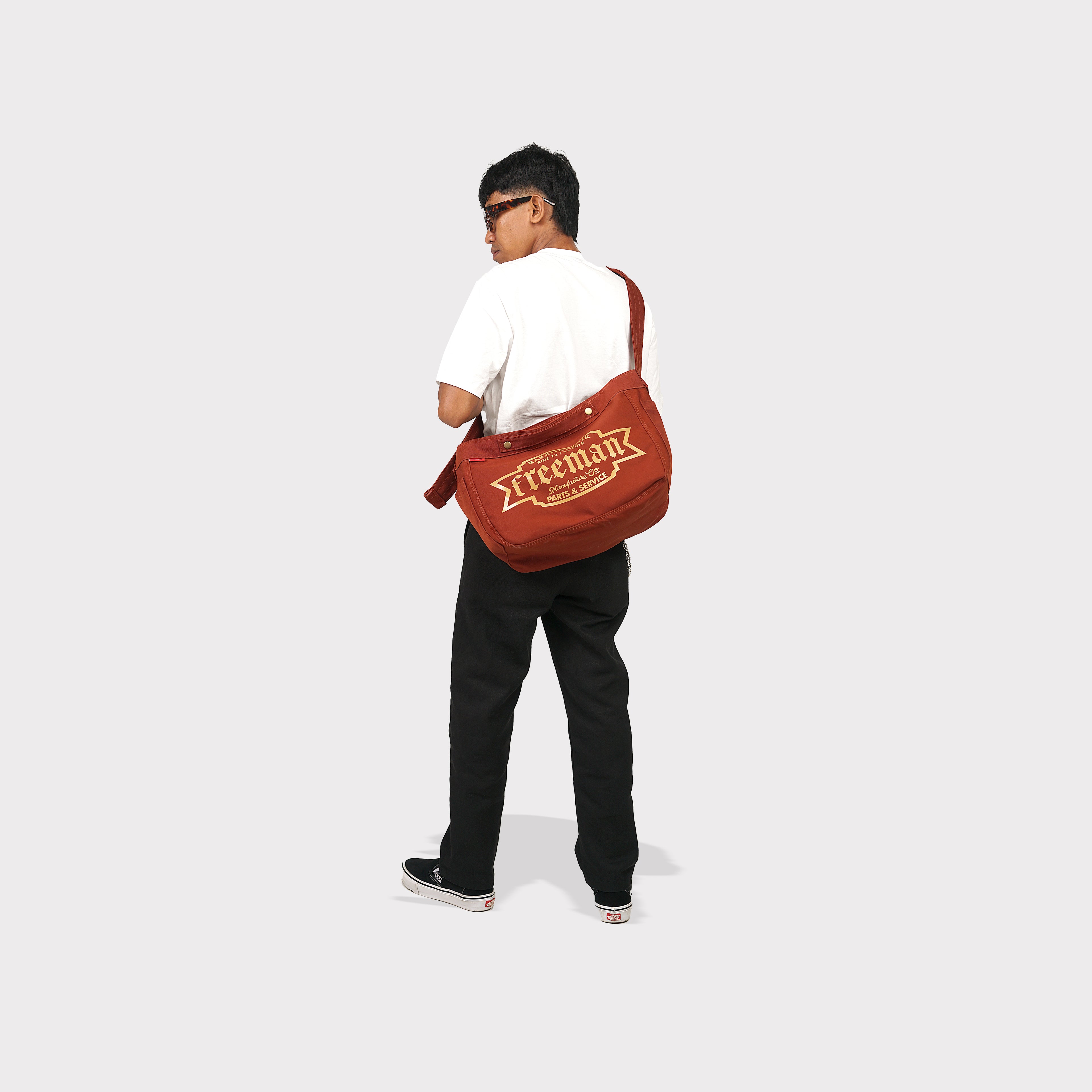 Freeman 3.0 Sling Bag